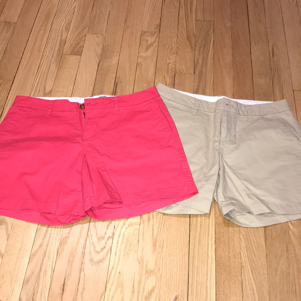 Bundle of 2 pairs 5” inseam khaki & pink shorts